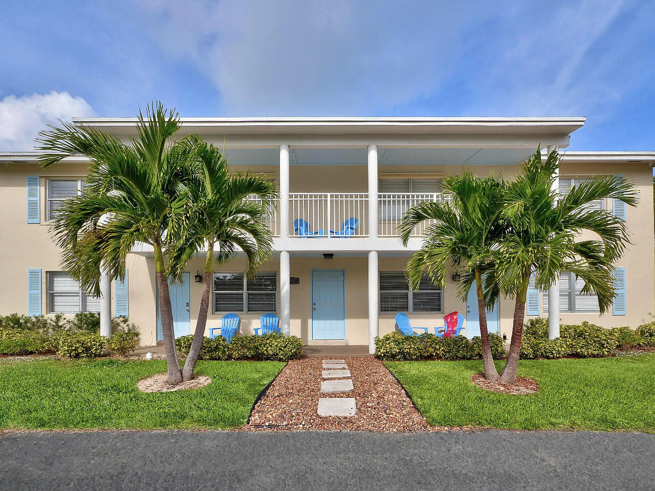 2 bed, 1.5 bath, 912 sqft, $2,500 — Photo 3
