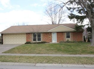 527 Lambert Ln, Englewood, OH