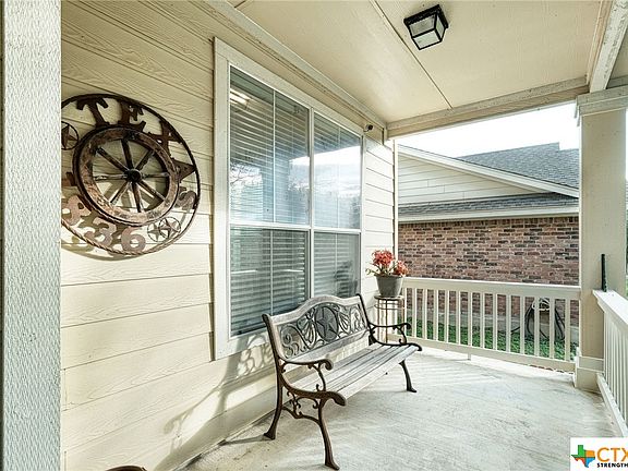 3rd image of 204 Gila Cliff Dr