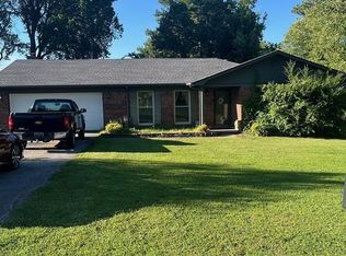 100 Brunswick Cir, Paducah, KY 42001