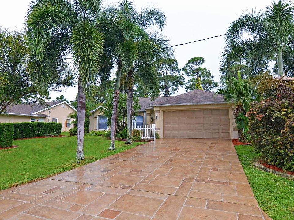1st image of 272 SE Ray Ave