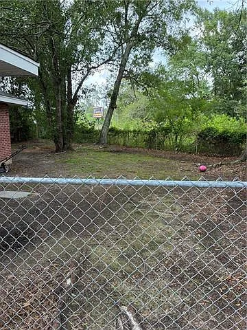 2864 Slidell Ave — Photo 11