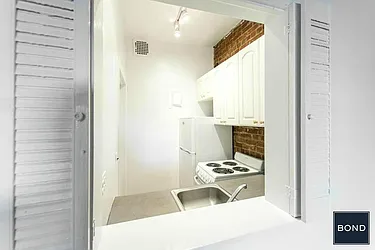 Rented by Bond New York