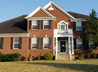 808 Castleton Dr, Mickleton, NJ 08056