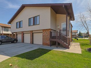 1332 Kingsbury Dr Unit 1, Hanover Park, IL 60133