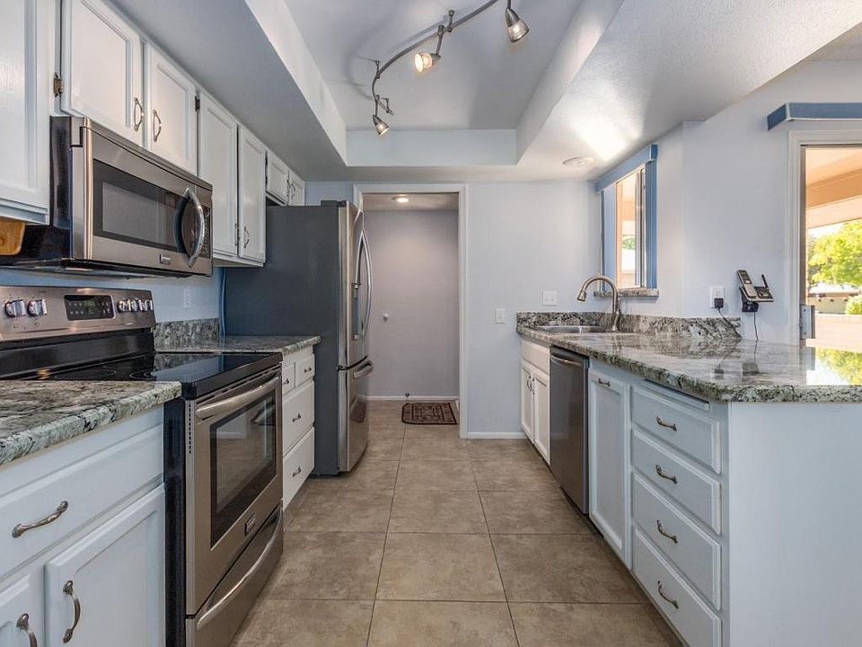 1st image of 12738 W Copperstone Dr
