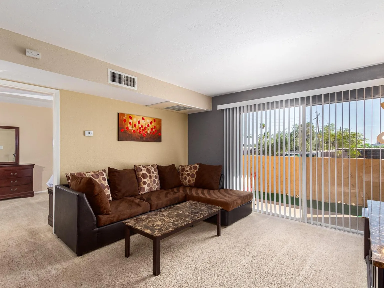 1 bed, 627 sqft, $1,500 — Photo 2