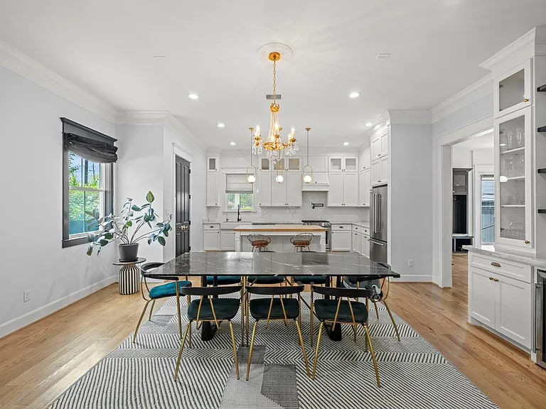 301 Cordell St — Photo 10