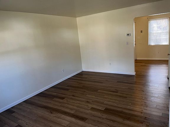 3rd image of 426 Atherly St NE