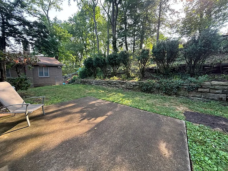 237 Sleepy Hollow Rd — Photo 18