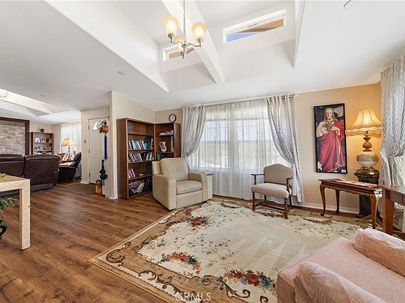 2nd image of 43267 Terwilliger Rd