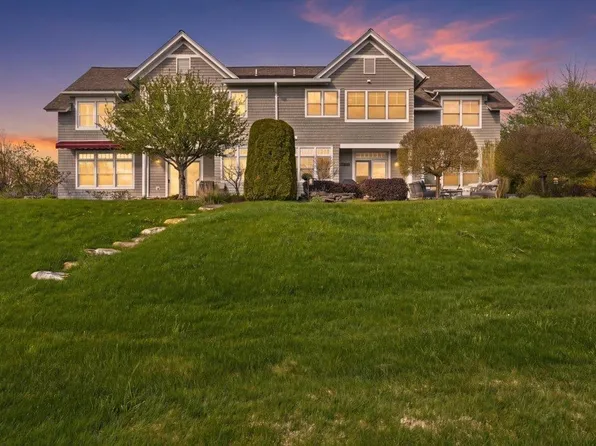 99 Fairway Drive, South Burlington, VT 05403