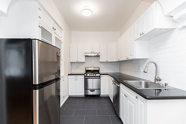 1st image of 1360 Lombard St APT 104