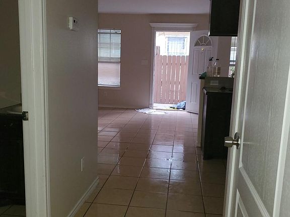 3rd image of 226 McDavitt Blvd #3