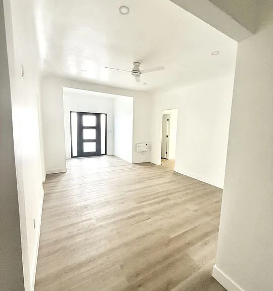 1246 N Formosa Ave — Photo 3