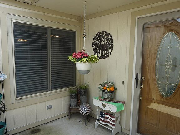 3rd image of 9158 S Greenridge Ln
