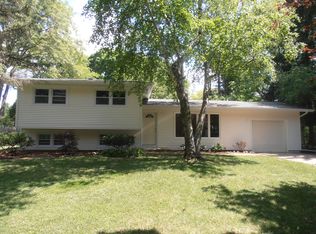 1205 Manhasset Pl, Madison, WI 53711