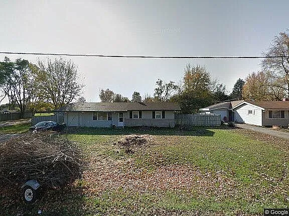 847 E Center Rd photo 1