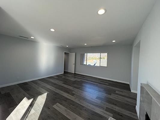 2nd image of 10214 McClemont Ave #1