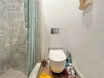 Rented by Doorway NYC, LLC