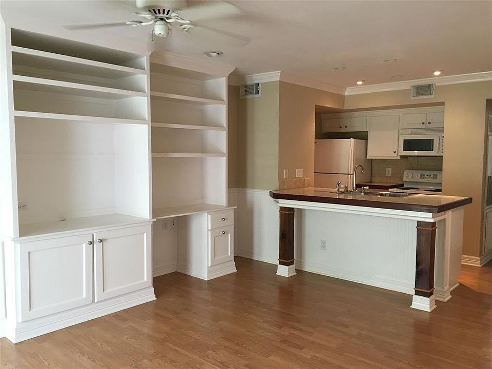 1st image of 18617 Egret Bay Blvd APT 303