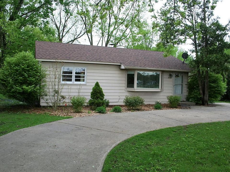 1st image of 2330 E Napier Ave