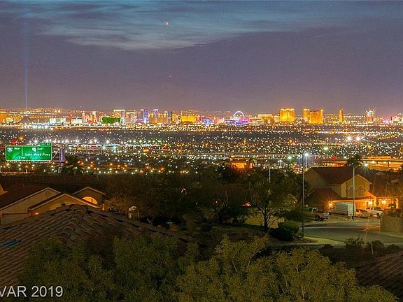 2nd image of 250 W Delamar Dr