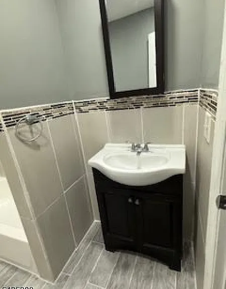 380 Halsted St — Photo 7