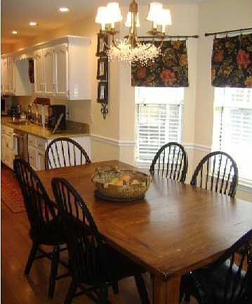5th image of 10104 Larkspur Dr