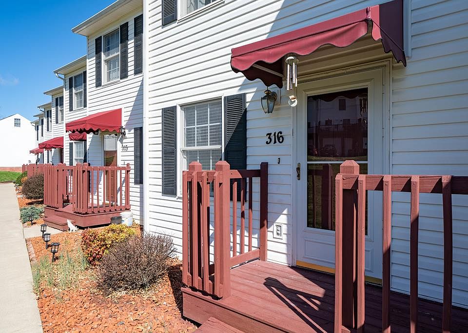 1st image of 652 Beaverview Dr