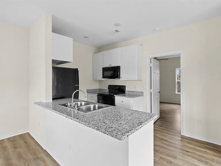 409 Beto St #12 — Photo 6