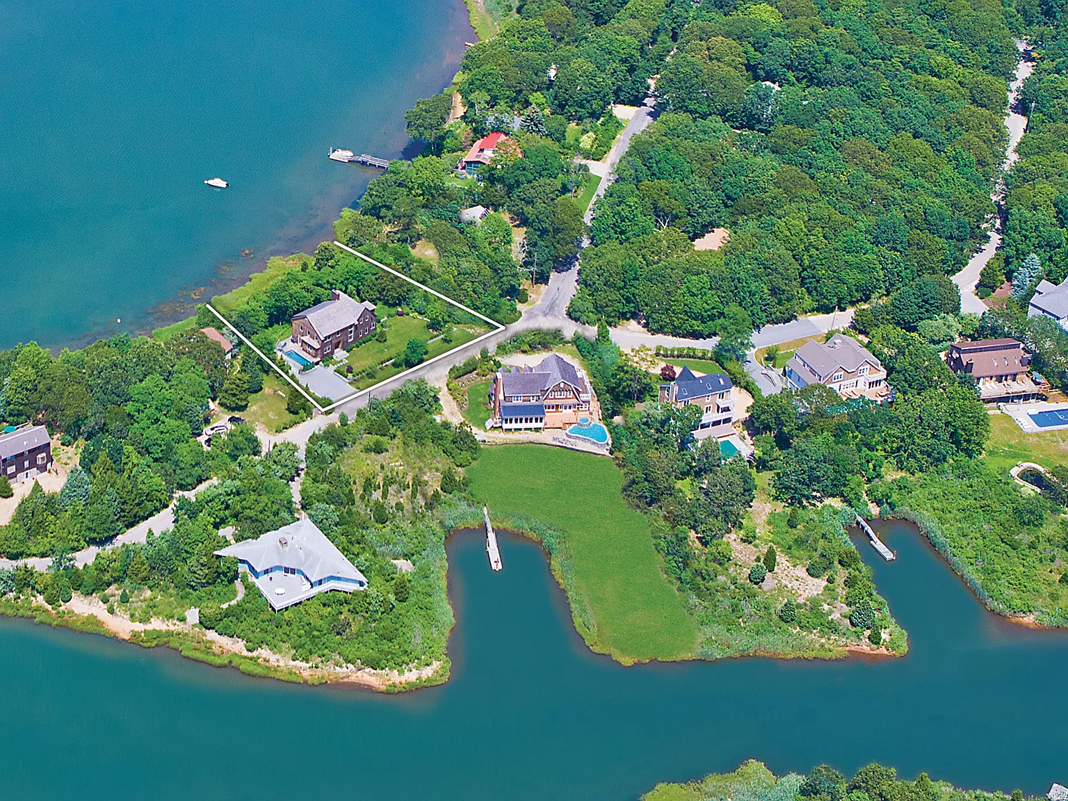 Sag Harbor Waterfront Private Retreat — Photo 4