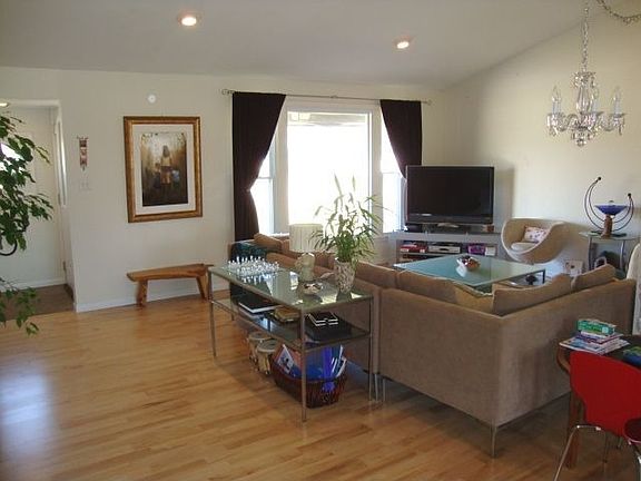 3rd image of 2525 Deborah Dr