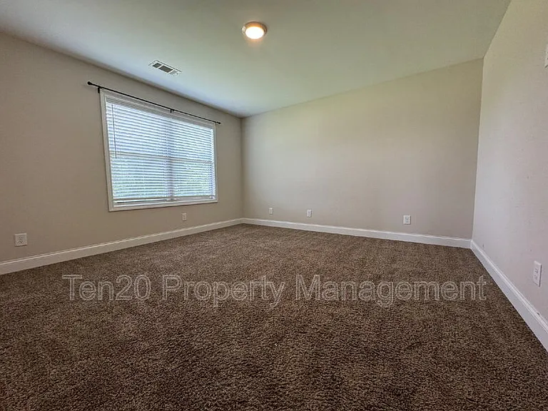 11 Hope St — Photo 23