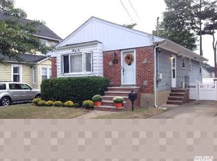 36 High St, Valley Stream, NY 11581