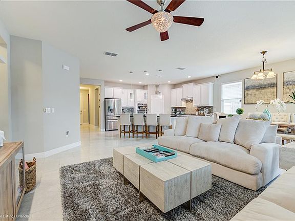 4th image of 3218 Irish Peach Dr