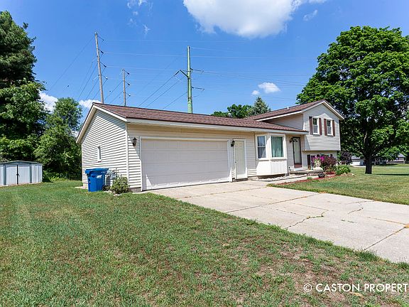 3rd image of 1497 Cloverly Ct NW