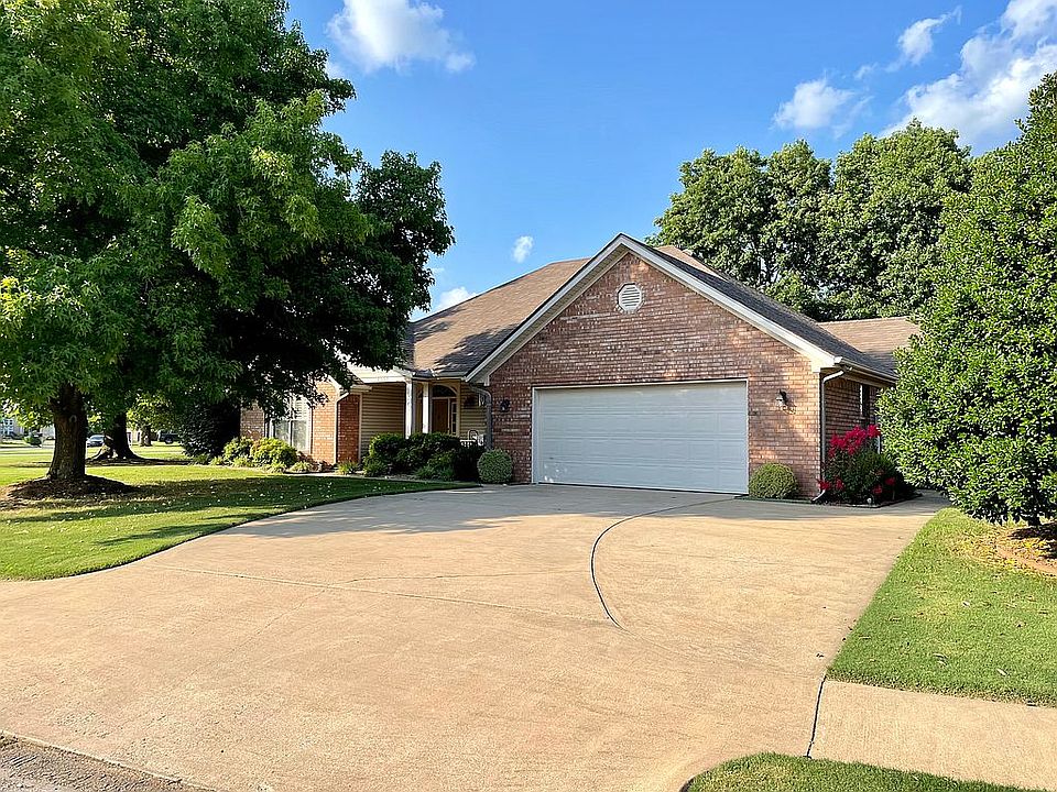 1st image of 2922 N Quail Creek Dr