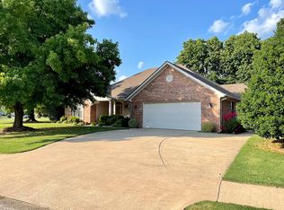 2922 N Quail Creek Dr, Fayetteville, AR 72703