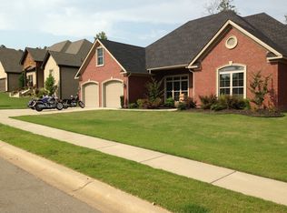 3730 Sterling Oaks Dr, Benton, AR 72019