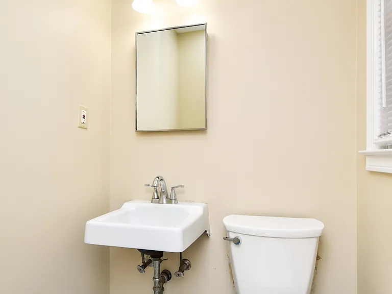 619 Heathwood Dr — Photo 21