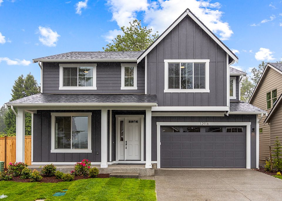 3070 Model home on lot 14
