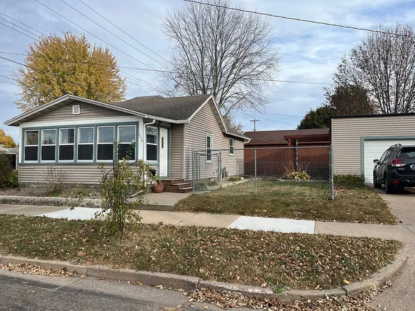 268 Zumbro St, Winona, MN 55987