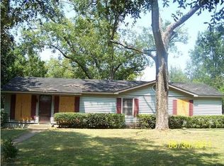 2111 Colquitt Ave, Albany, GA 31707