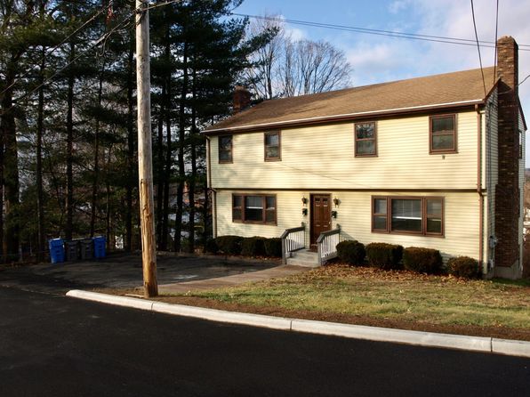 17 Pine Hill St #17
