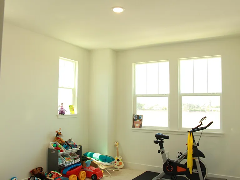 8324 Enterprise Dr — Photo 20
