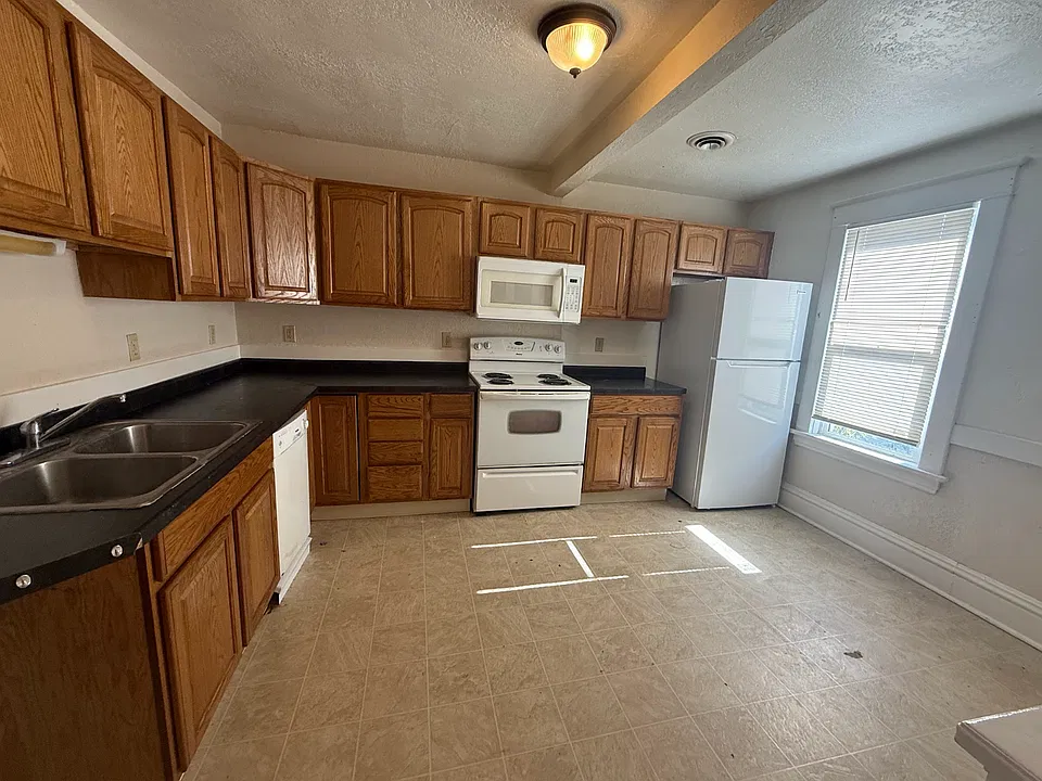 1040 Jessie St #2