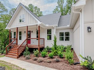 162 Little Ln, Lula, GA 30554