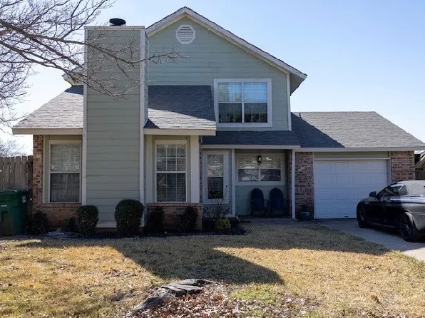 4676 Bracken Dr, Fort Worth, TX 76137