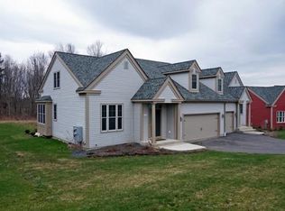 11 Rails End Rd, Southwick, MA 01077